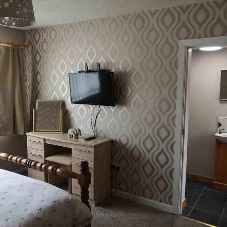 En-Suite Bedroom In A Quiet Bungalow Porthmadog Εξωτερικό φωτογραφία
