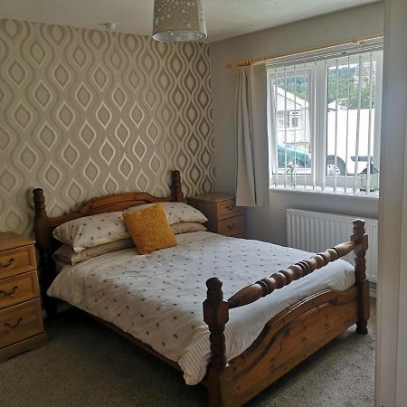 En-Suite Bedroom In A Quiet Bungalow Porthmadog Εξωτερικό φωτογραφία