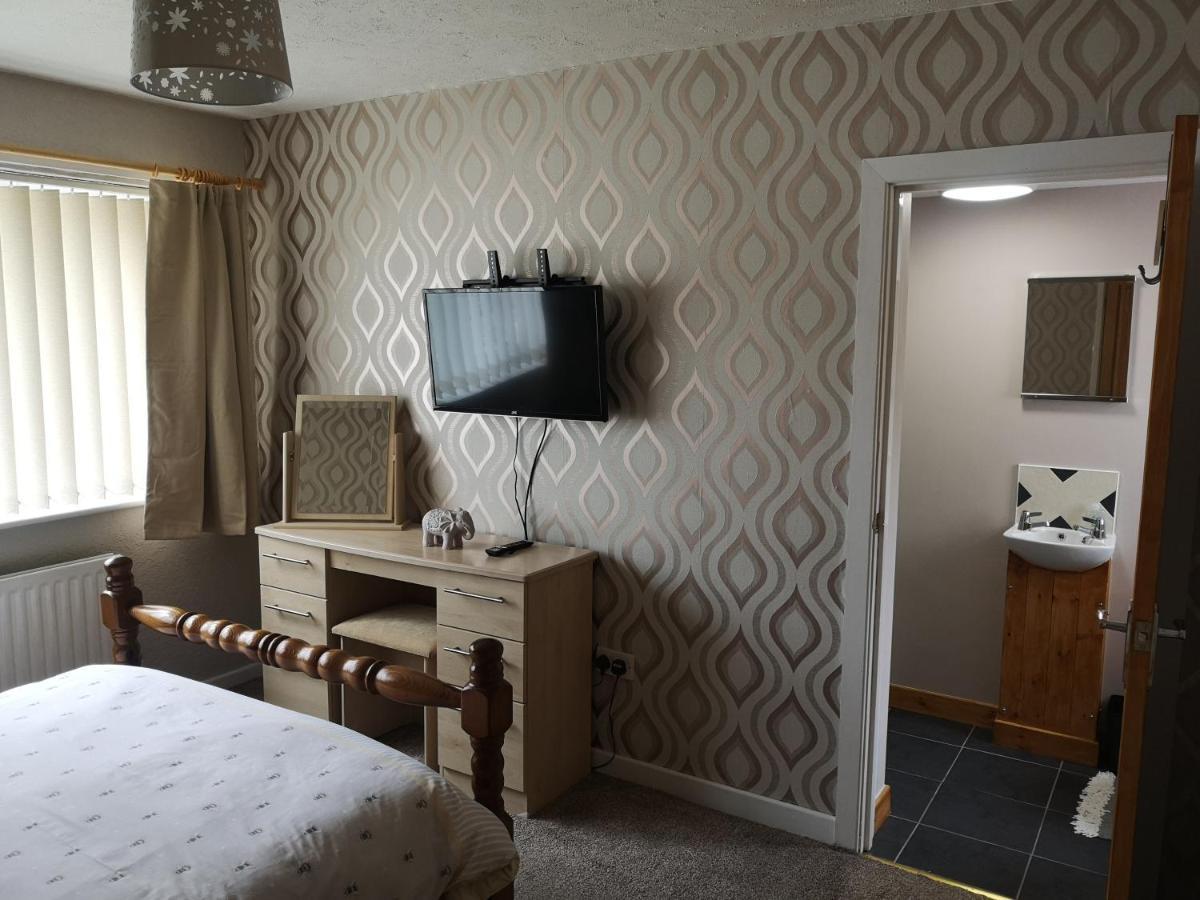 En-Suite Bedroom In A Quiet Bungalow Porthmadog Εξωτερικό φωτογραφία