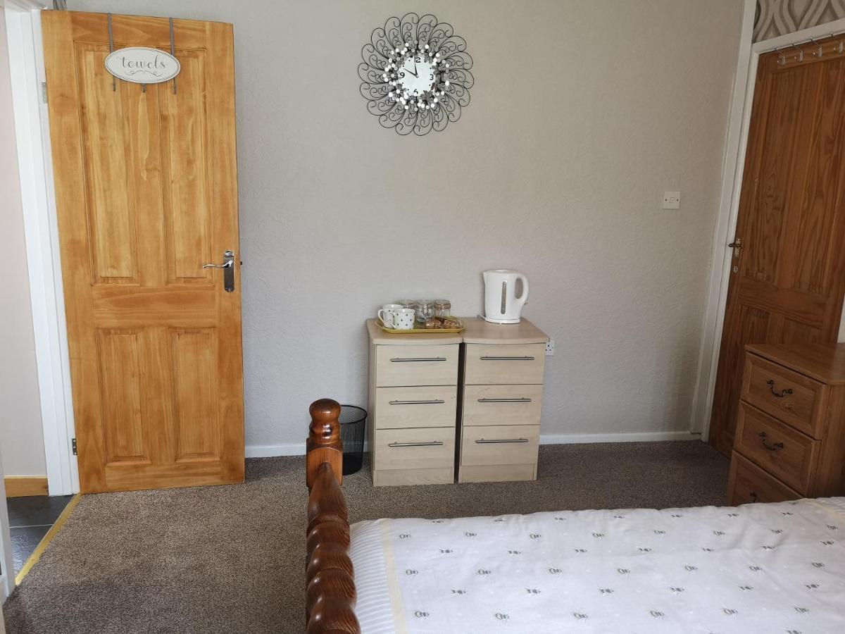 En-Suite Bedroom In A Quiet Bungalow Porthmadog Εξωτερικό φωτογραφία